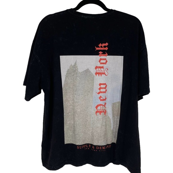 Supply & Demand M Black Stone Washed New York Skyline Graphic Short Sleeve Tee - Picture 1 of 4